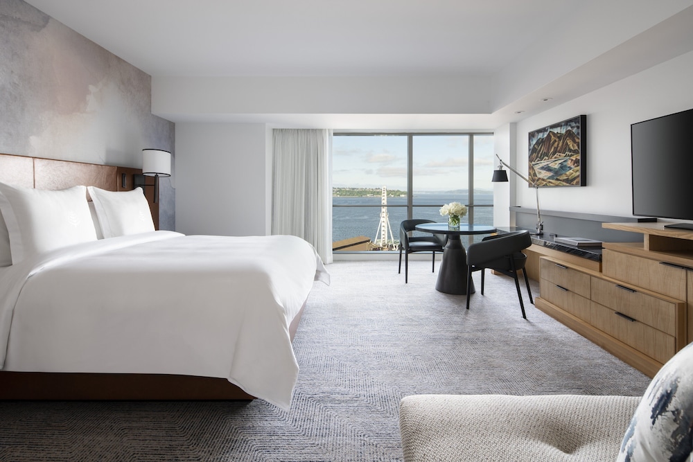 Deluxe, 2 Double Beds, Bay View, Accessible