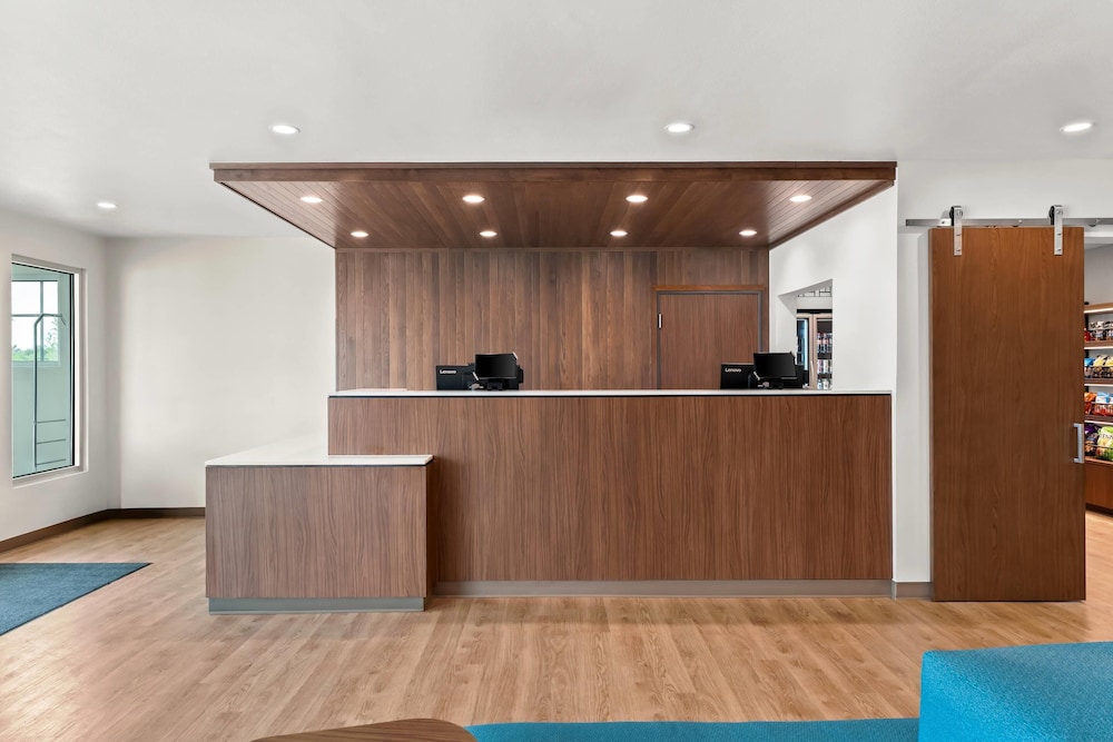 Everhome Suites Brownsville 6/66