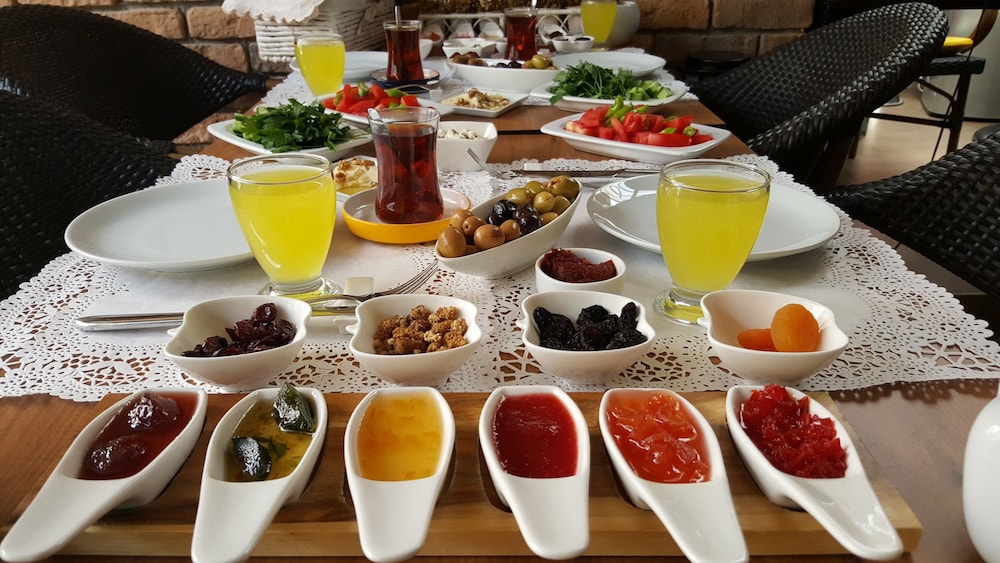 Mandalin Pansiyon 14/24