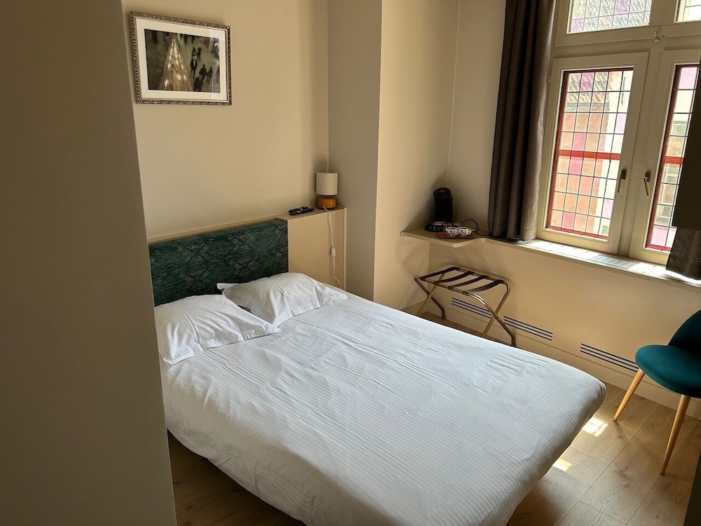 ECONOMY, DOUBLE BED