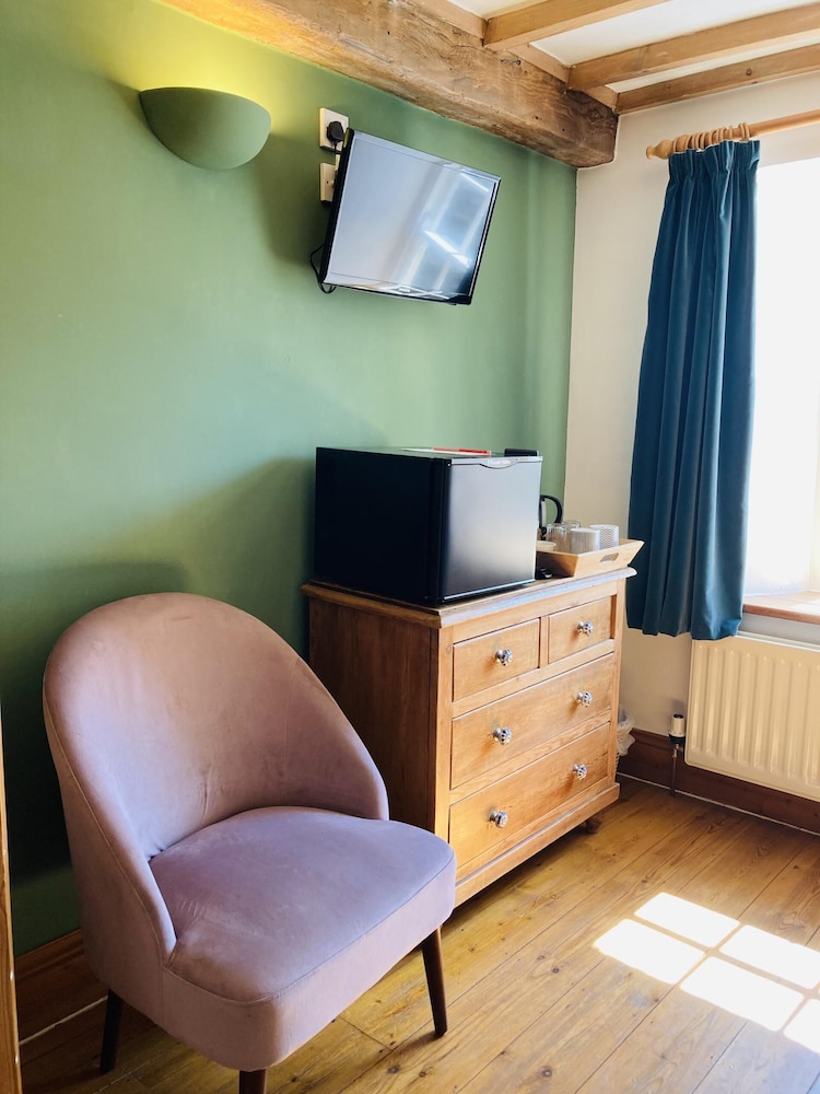 Riverside Bed &amp; Breakfast 26/46