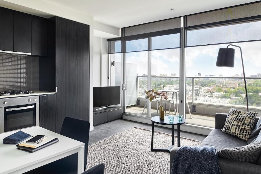PUNTHILL SOUTH YARRA GRAND 33/61