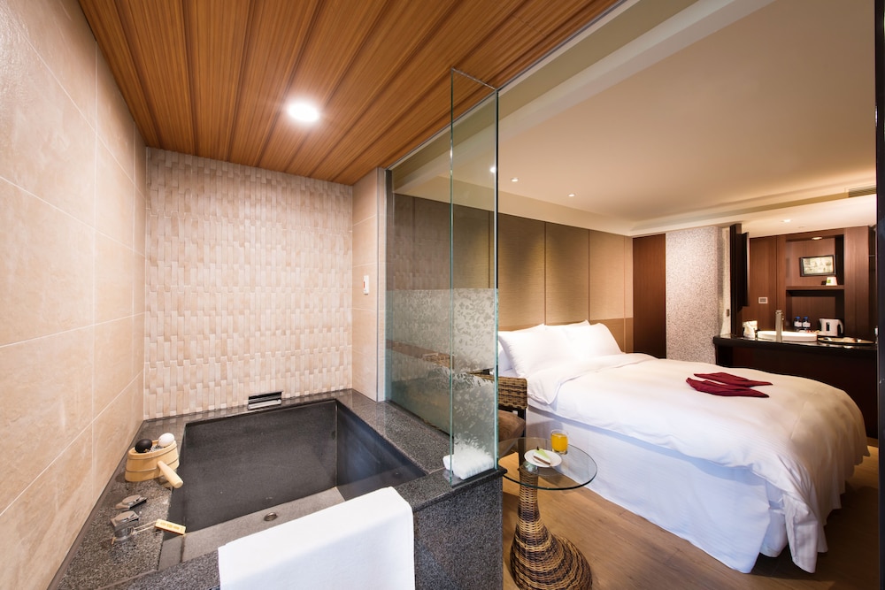 Beitou Hot Spring Resort Tian Yue Quan 15/65