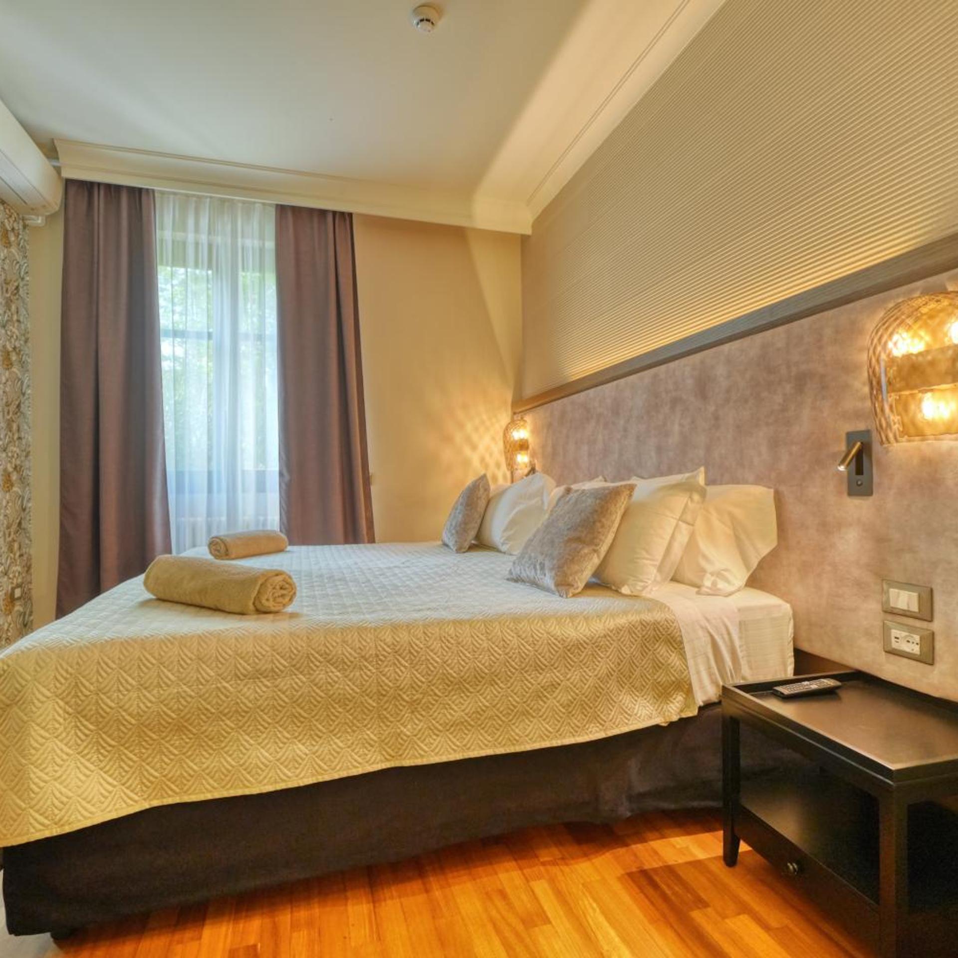 2 Bedrooms, Garden, Suite, Private Pool