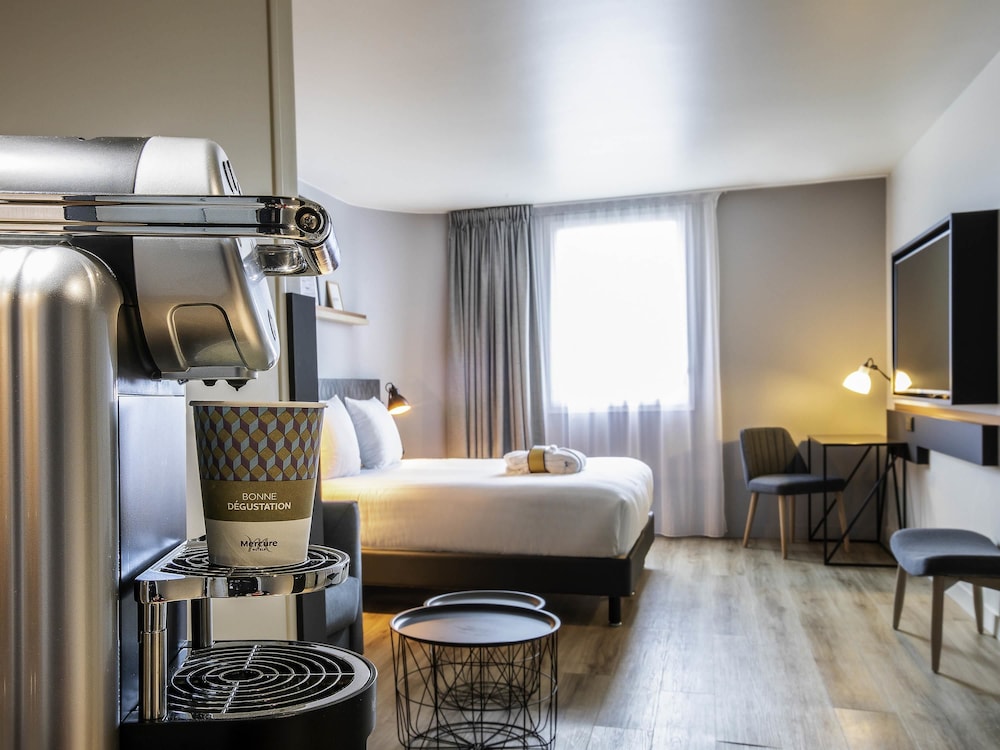 Mercure Paris Gennevilliers 28/76