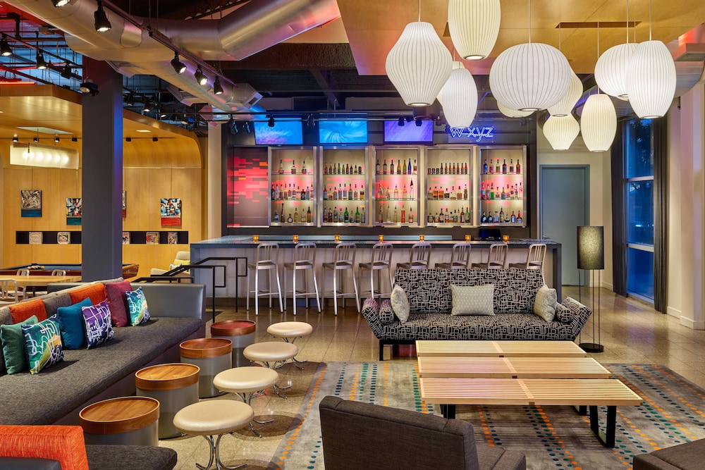 Aloft Houston Galleria Hotel 19/28