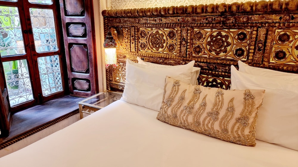 Riad Armelle 12/76