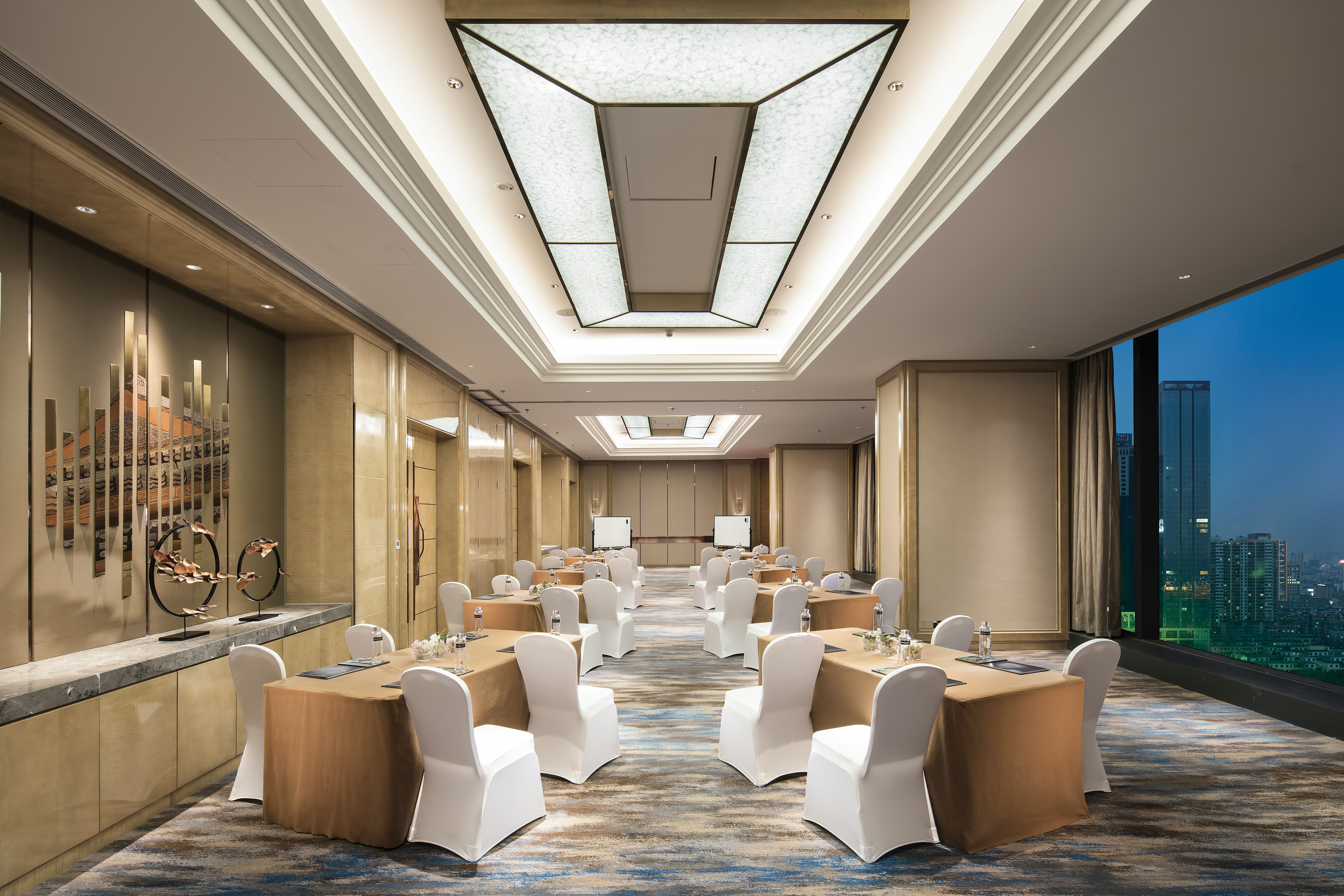 Hilton Shenyang 18/40
