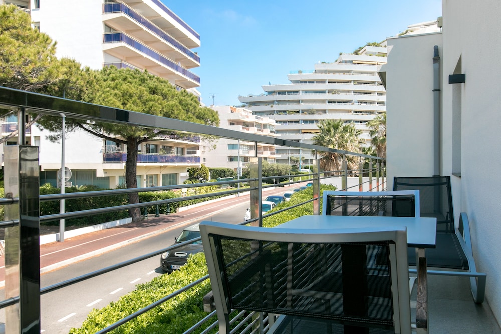 Villa Azur Hotel 22/34