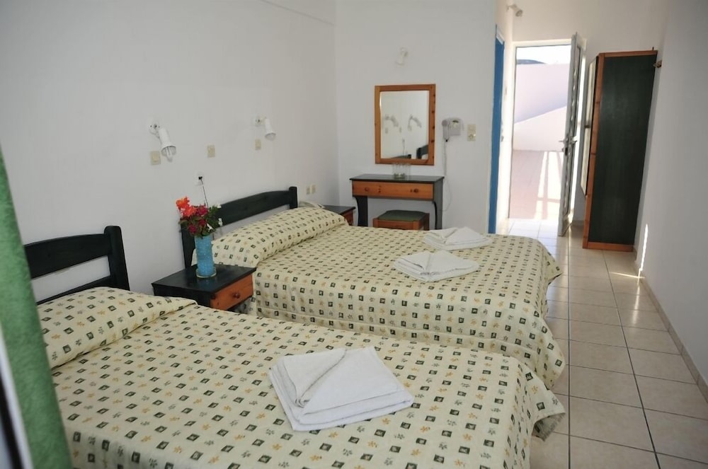 Hotel Athinoula 15/66