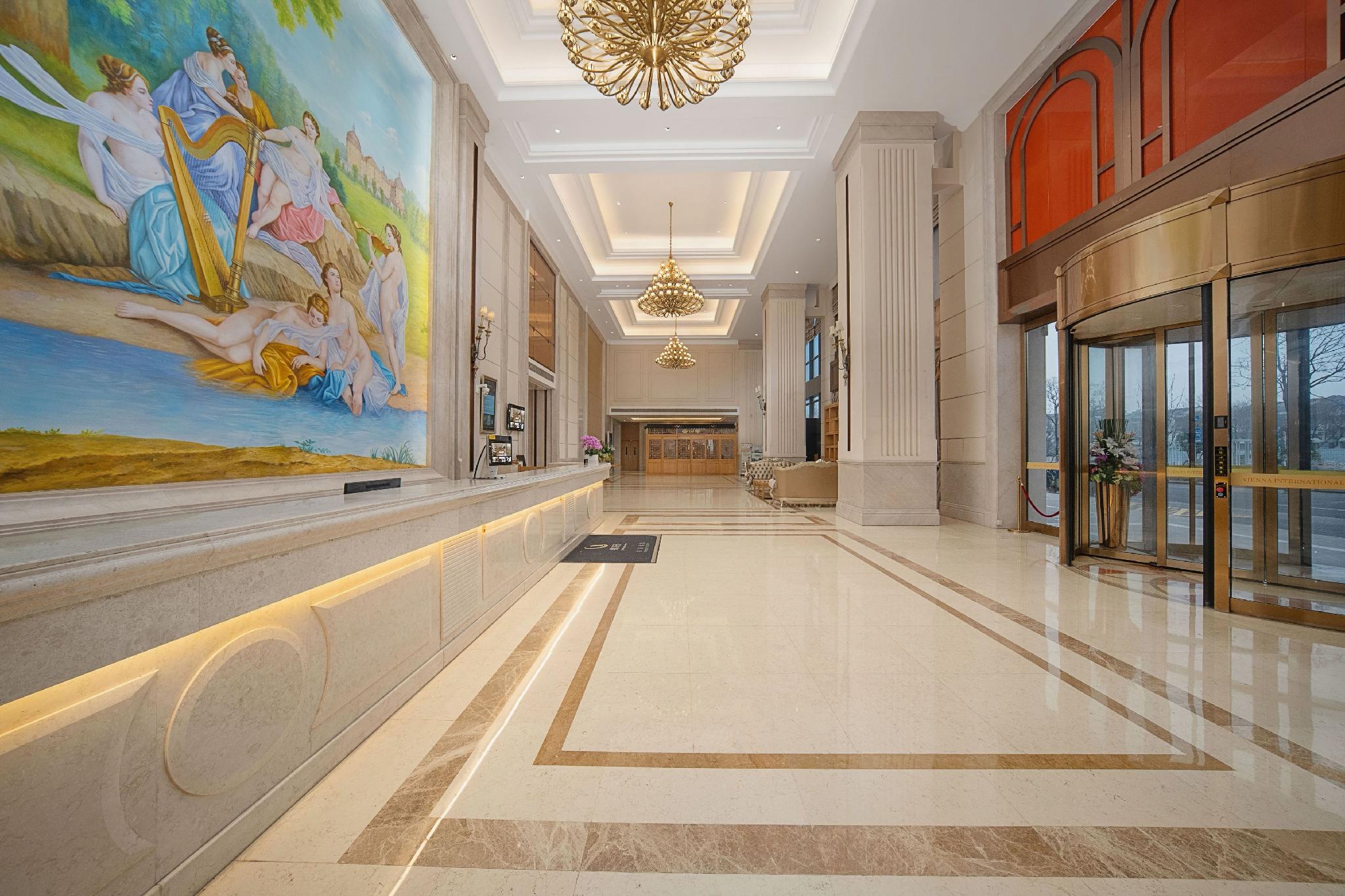 Vienna International Hotel (Suzhou Railway Station North Square) 21/49