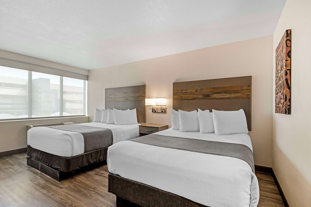 Standard, 2 Queen Beds