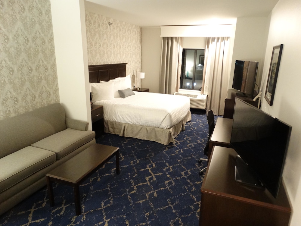 Best Western Plus New Richmond Inn & Suites 18/40