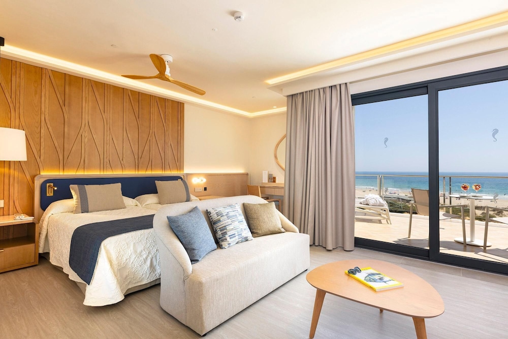 Junior Suite, Studio, Triple, 3 Beds