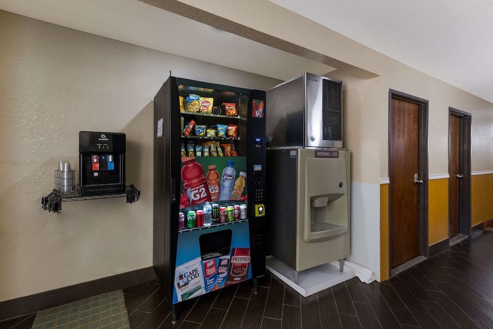 Quality Inn Alpine 15/33