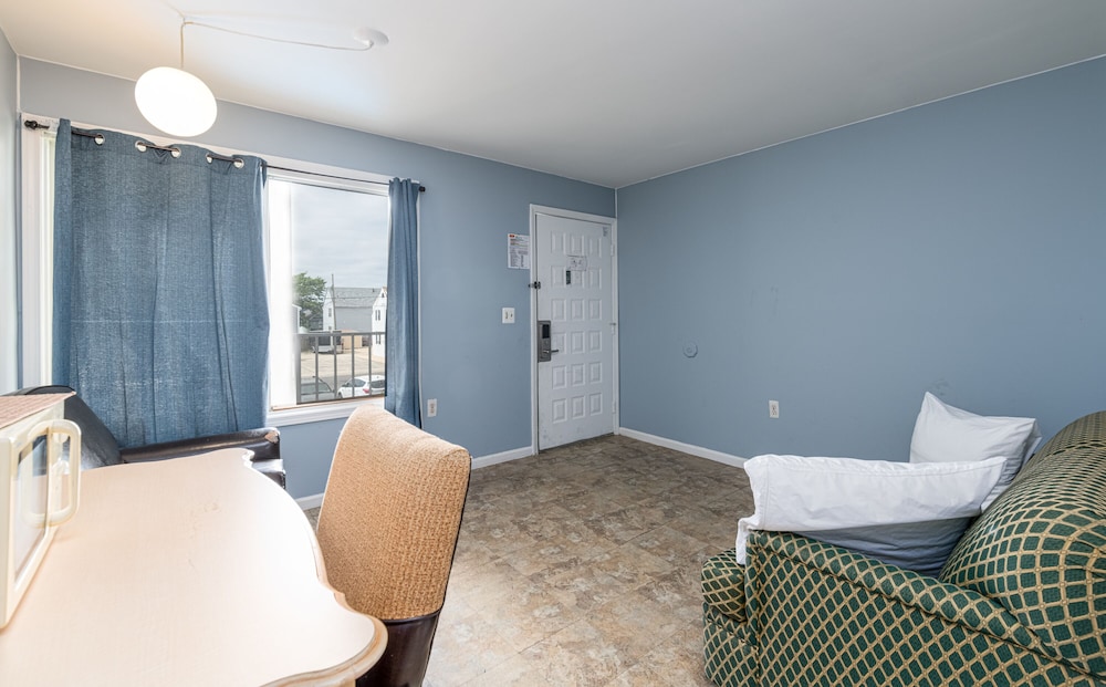 Hotel Charlee Villas By The Beach 23/62