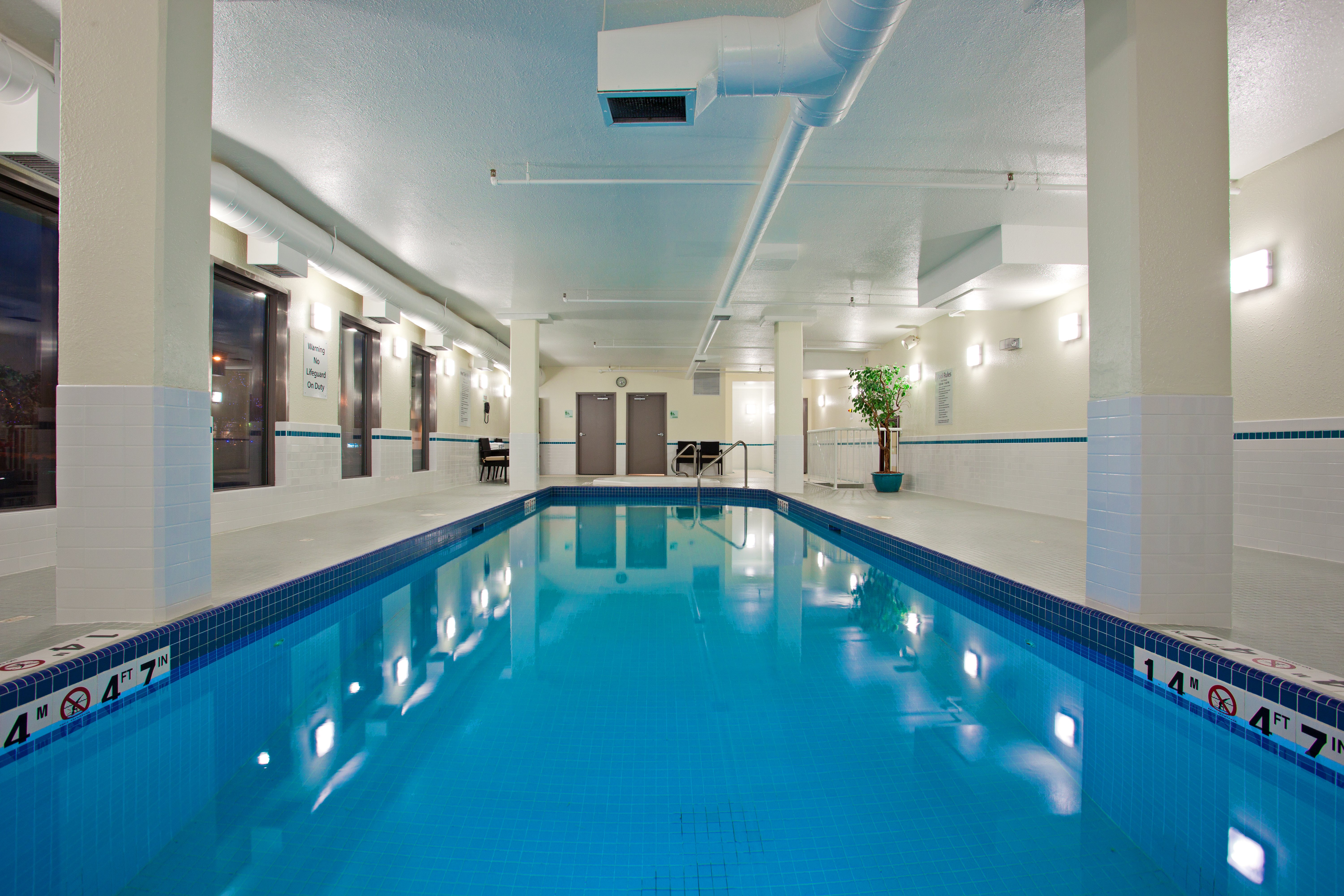 Holiday Inn Conference Ctr Edmonton South 37/72