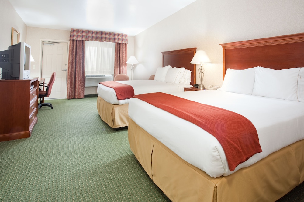 Holiday Inn Express Hotel And Suites Gunnison 17/73