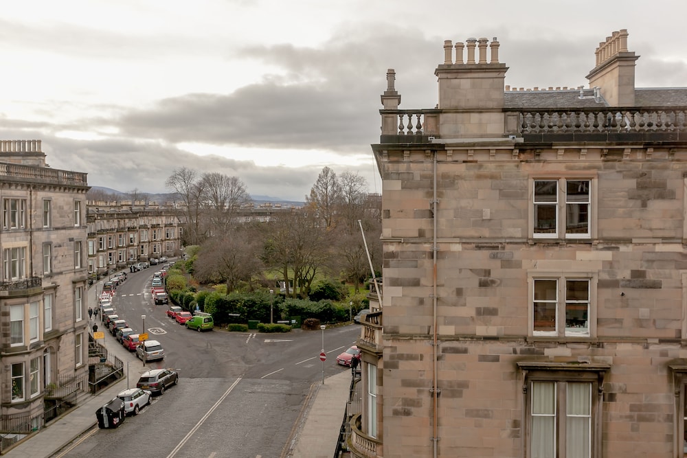 The West End Hotel 39/47