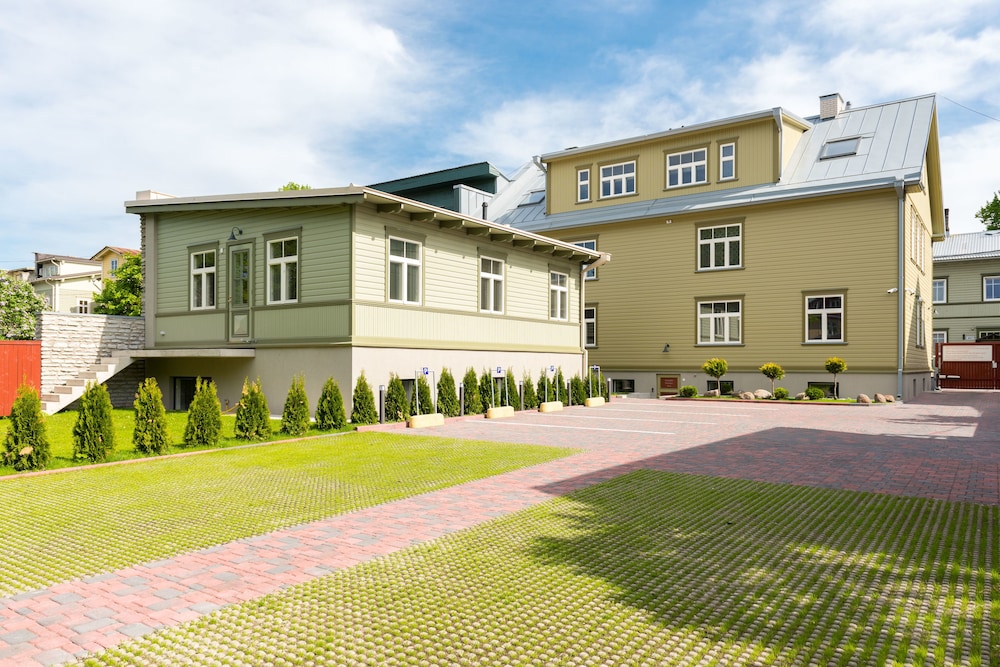 Tallinn Apartment Hotel 38/50