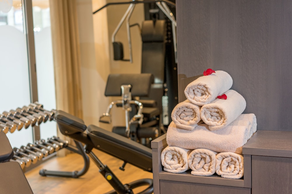 Kyma Suites Beach Hotel 20/50