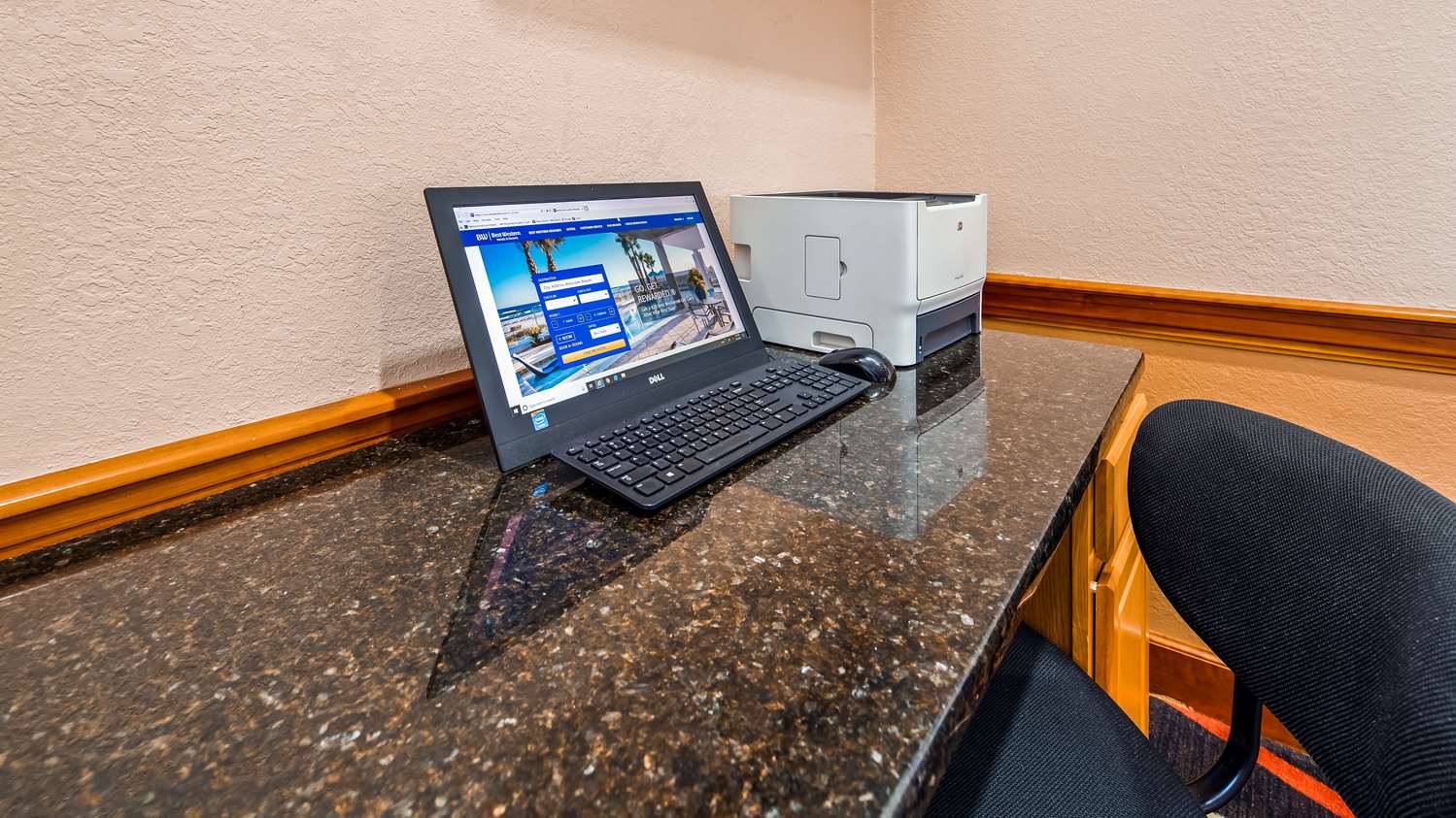 Best Western White Mountain Inn 26/30