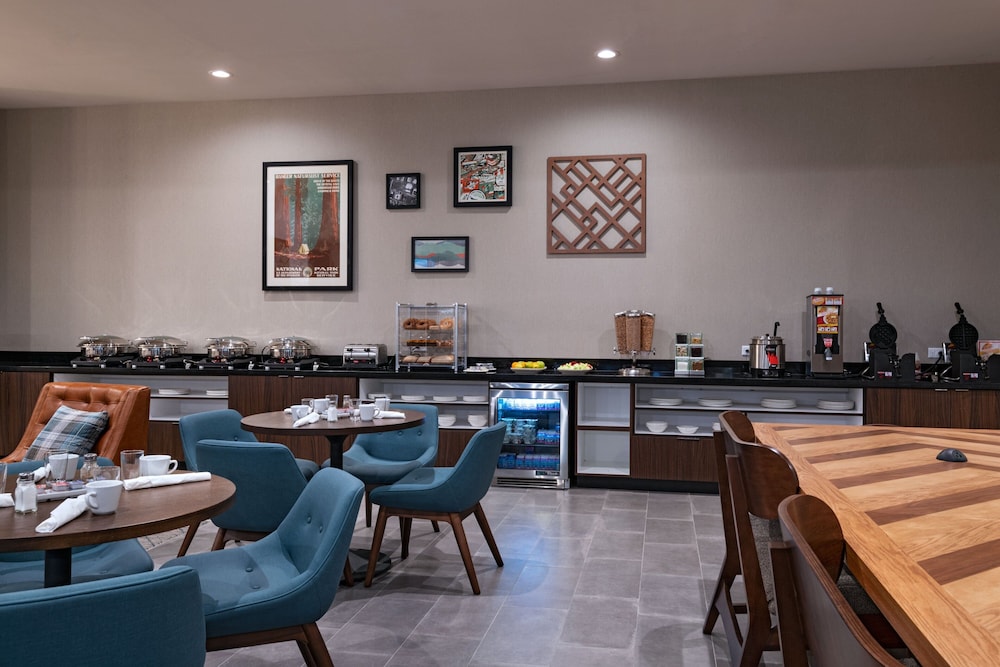 Four Points by Sheraton Fort Worth North 10/17
