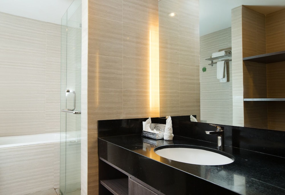 Brits Hotel Legian 20/20