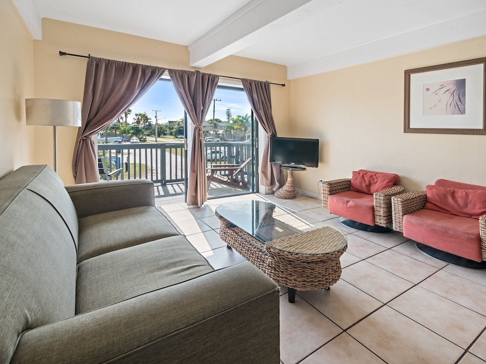 The Royal Inn Beach Hotel Hutchinson Island 40/66