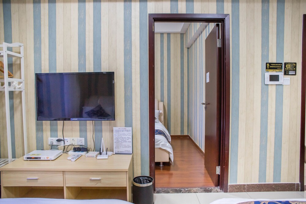Xingyu Legend Service Apartment 36/49