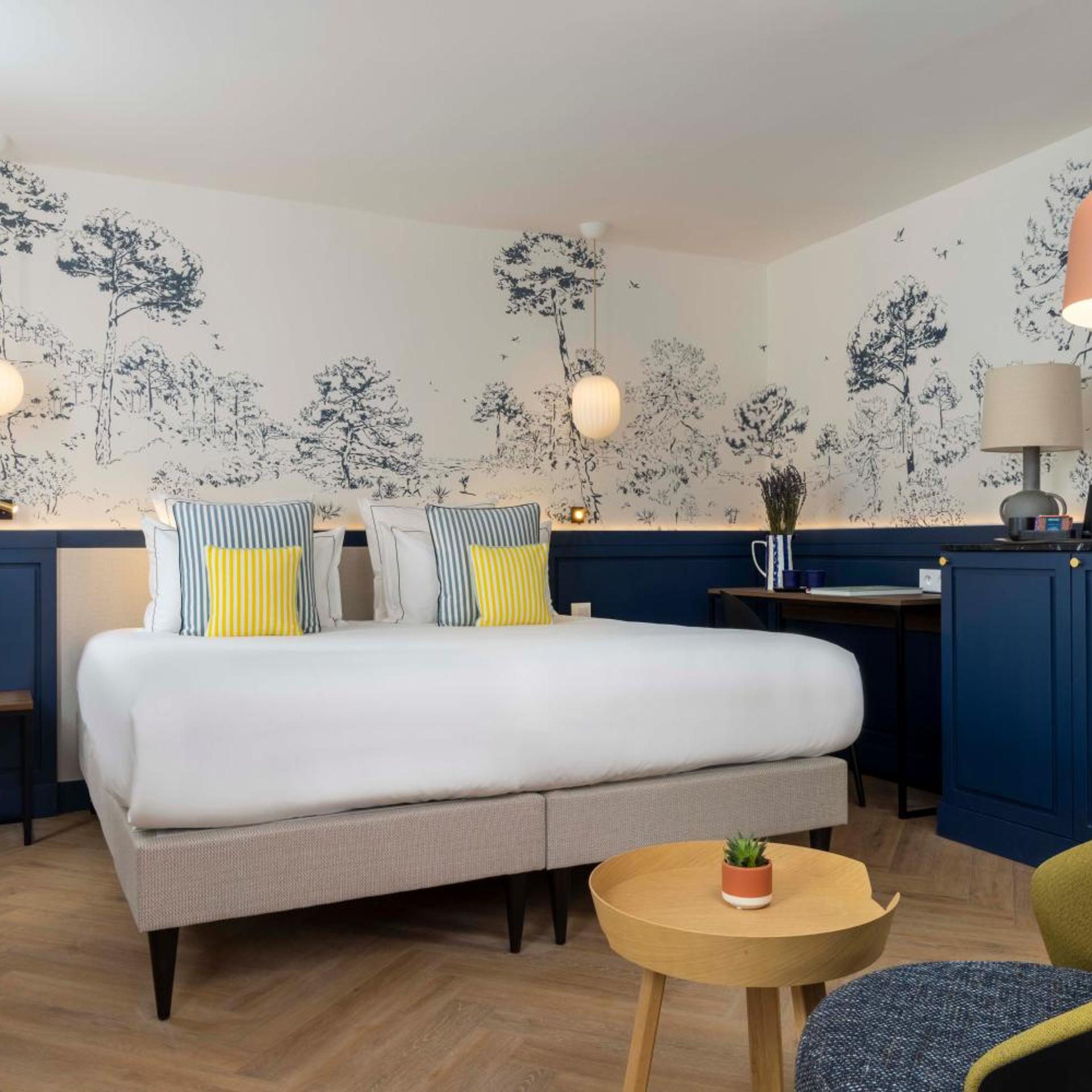 Superior, Double Bed, Bay View