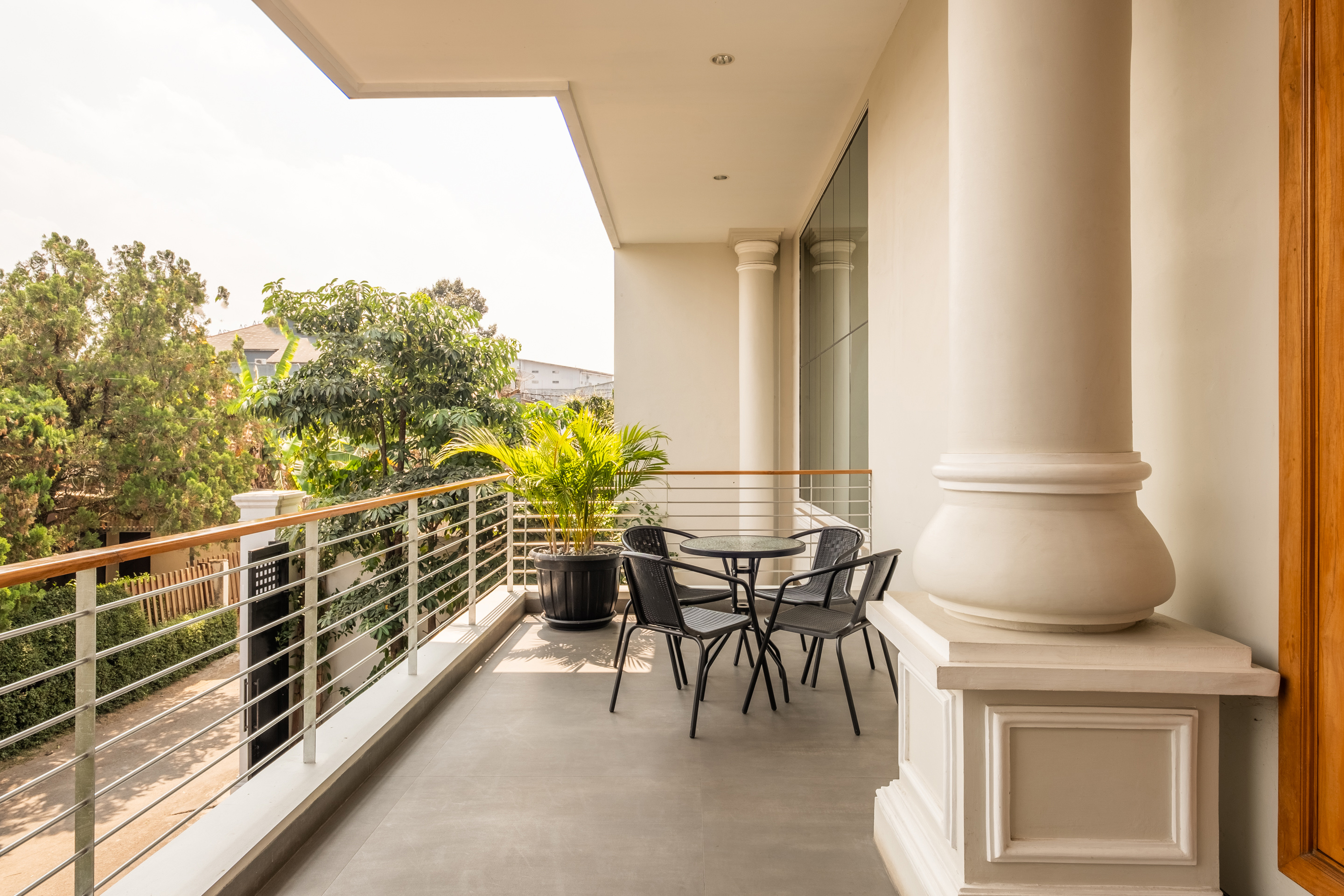 OYO 1308 Darmo Residence 25/27