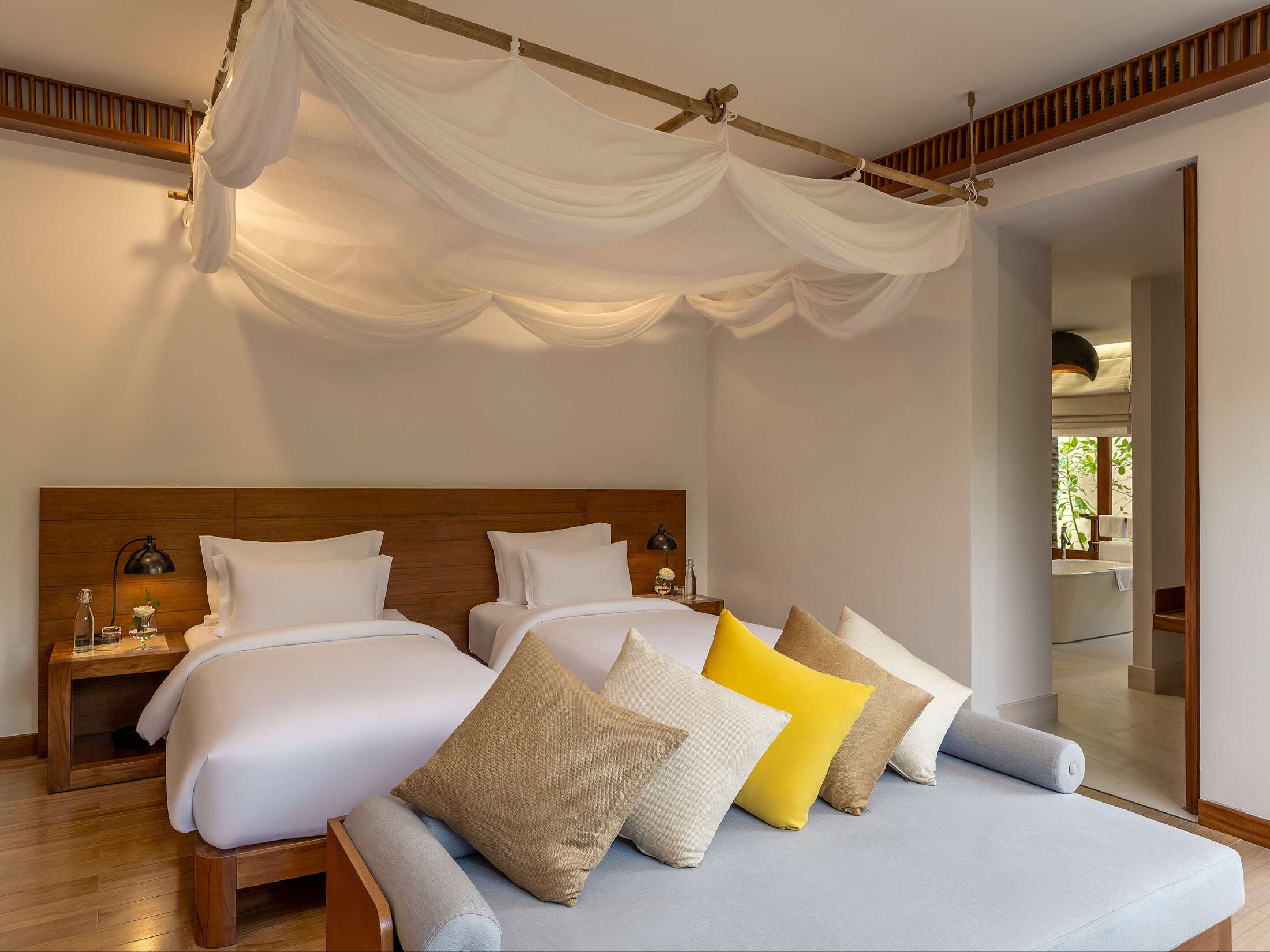 3 Bedrooms, Pool, Villa
