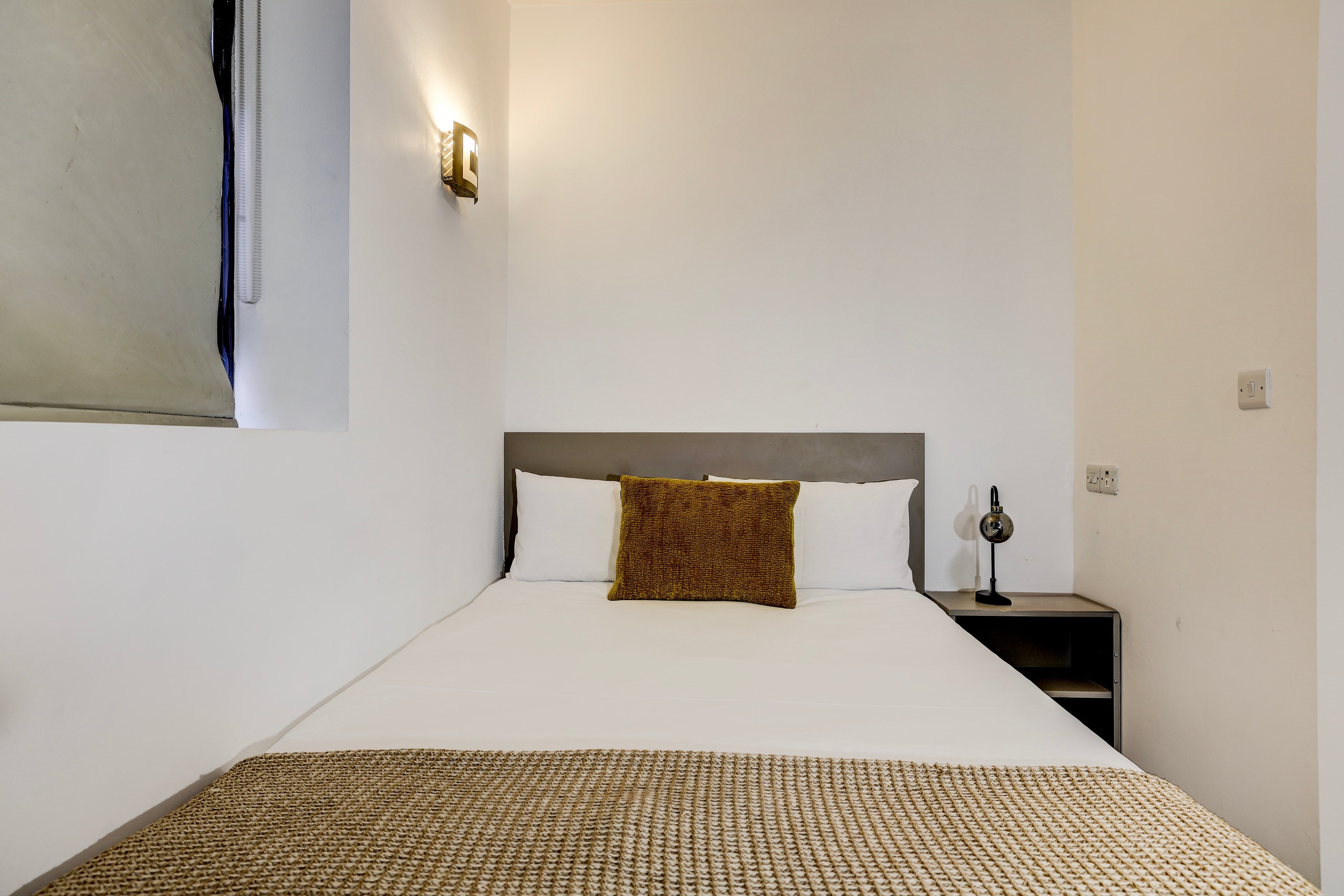 Belvilla Ilford Station Hotel, 4 min from Elizabeth line 22/46