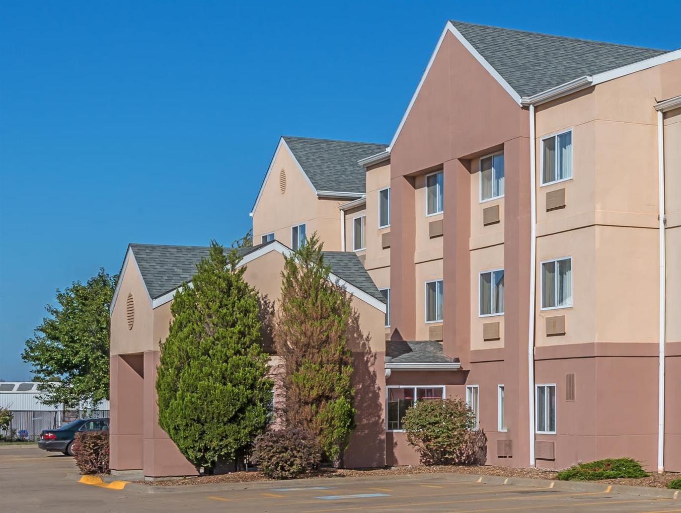 Baymont By Wyndham Salina 28/31