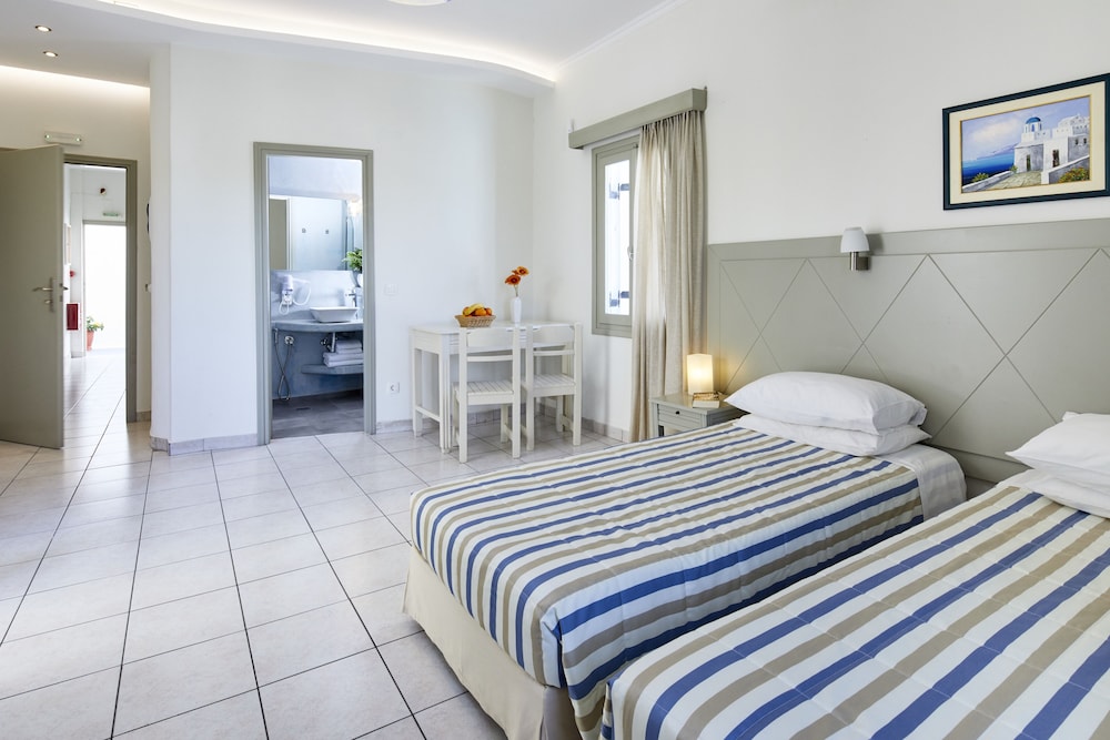 Nissos Thira Hotel 18/62