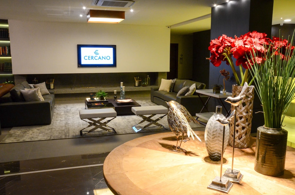Cercano Hotel 43/72