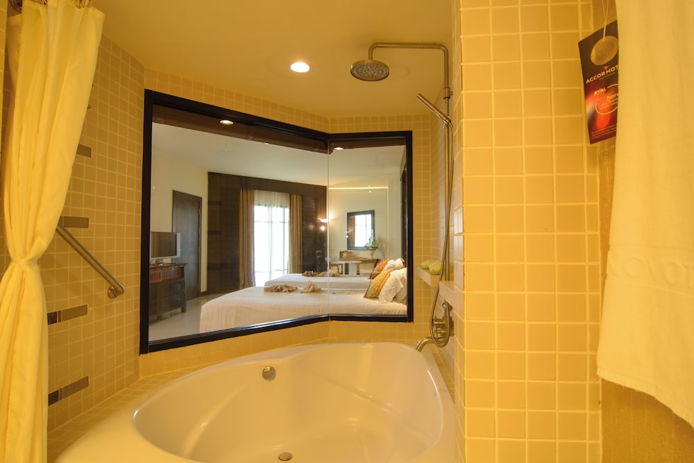 The Nouveau Chumphon Beach Resort and Golf 58/60