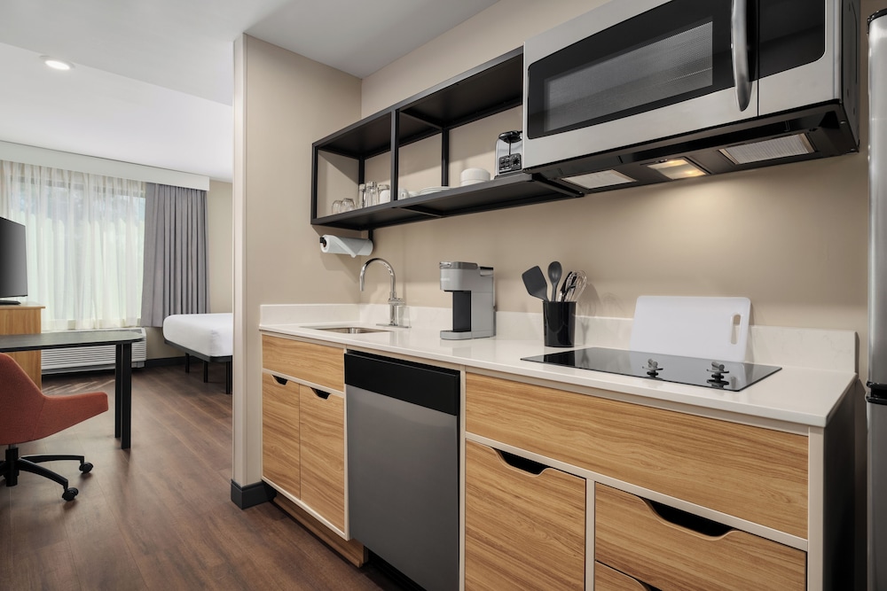 LivSmart Studios by Hilton Columbia Greystone 32/41