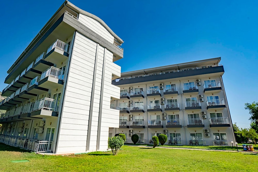 Eldar Garden resort 5/50