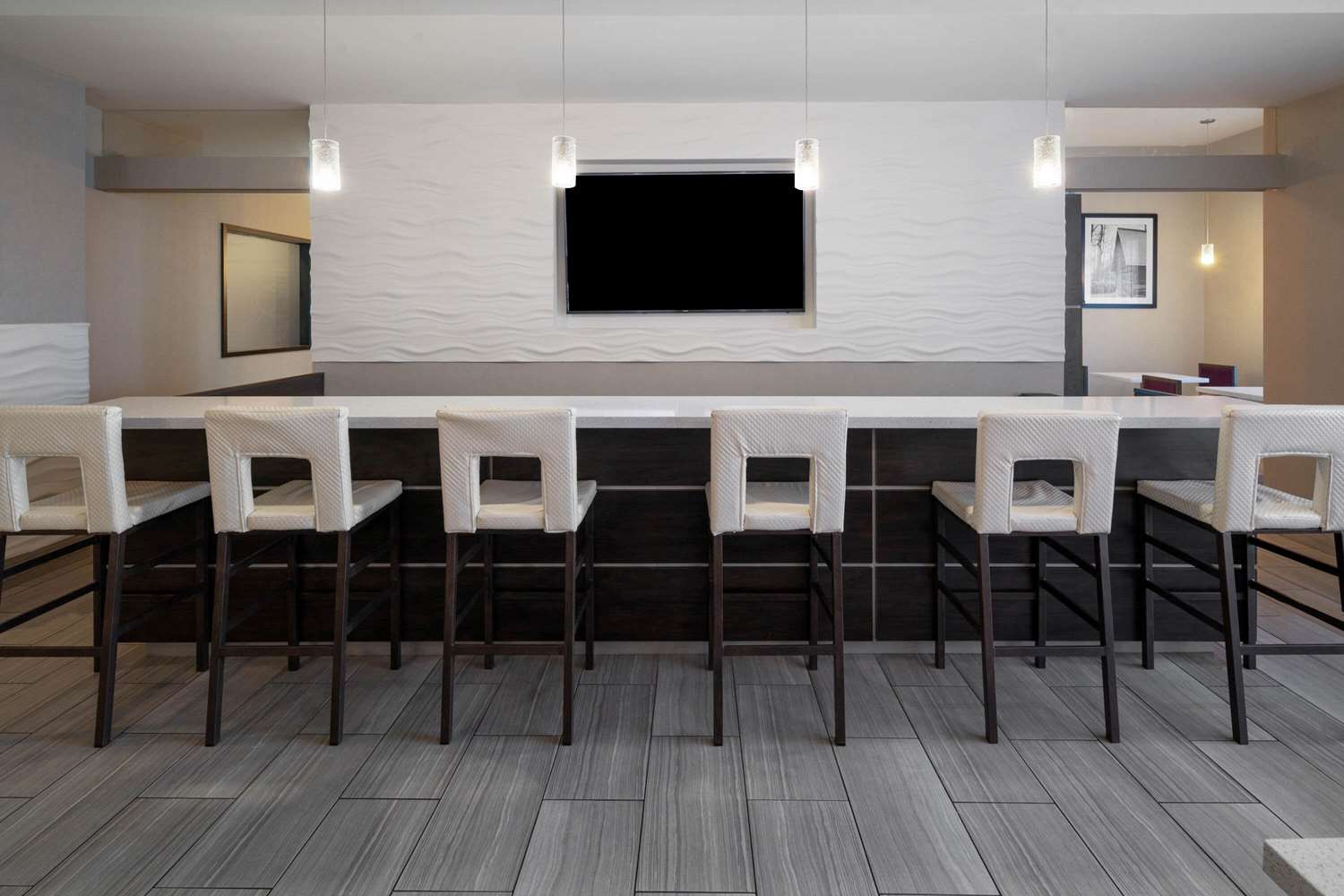 La Quinta Inn & Suites by Wyndham Forsyth 39/45