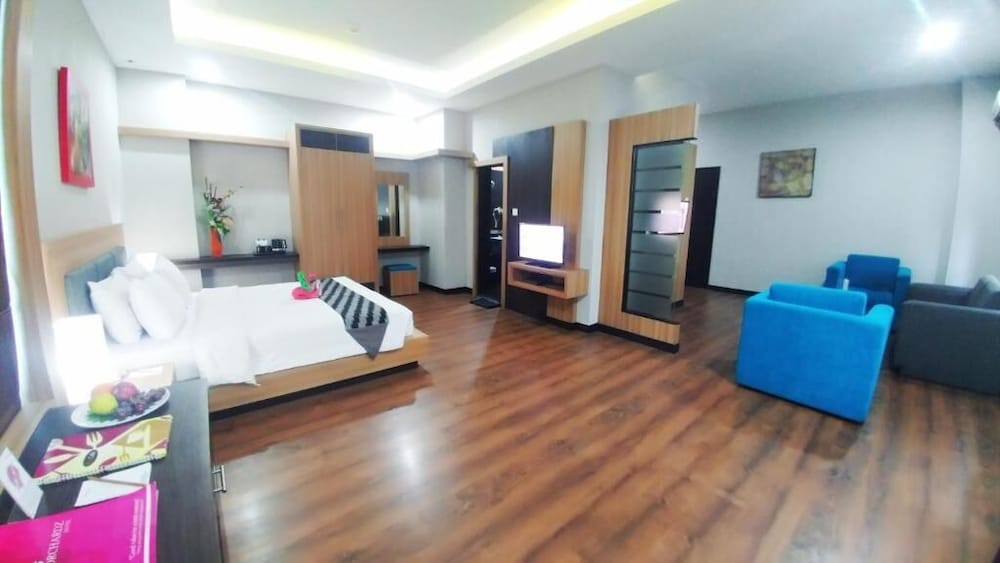 Orchardz Hotel Gajah Mada 5/25