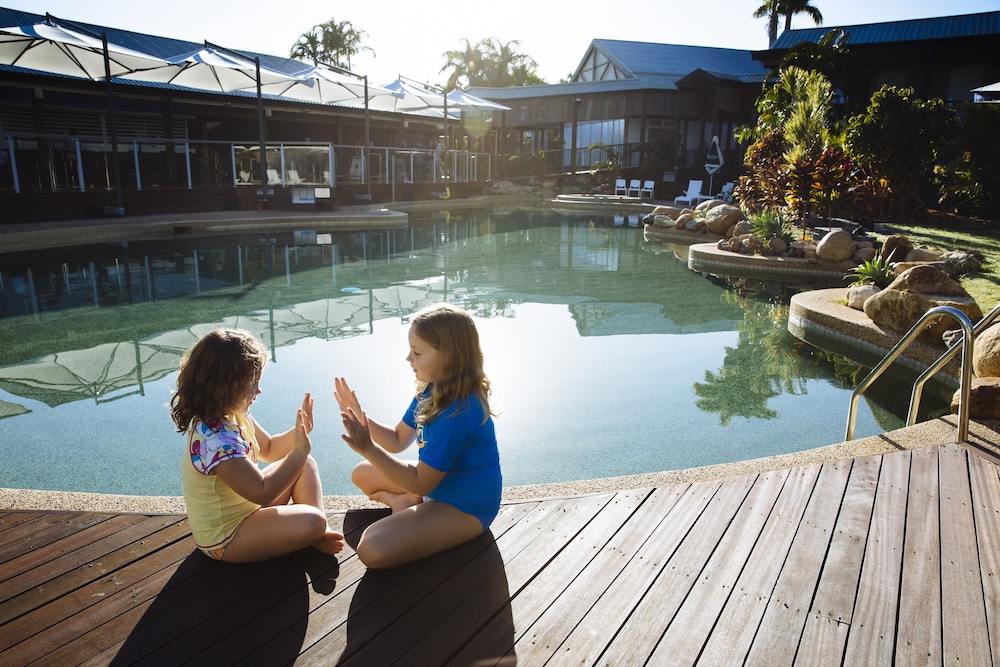 MERCURE TOWNSVILLE 30/61