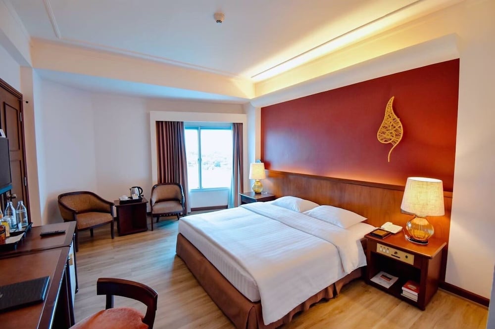 Krungsri River Hotel 12/50