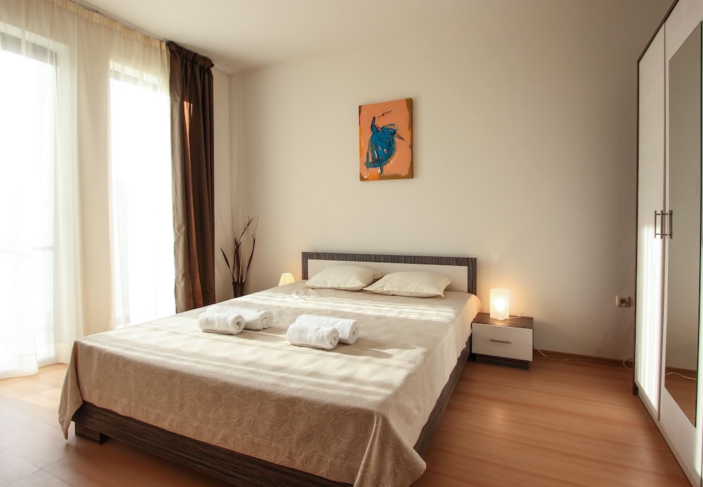 New Line Village Apartments 17/50