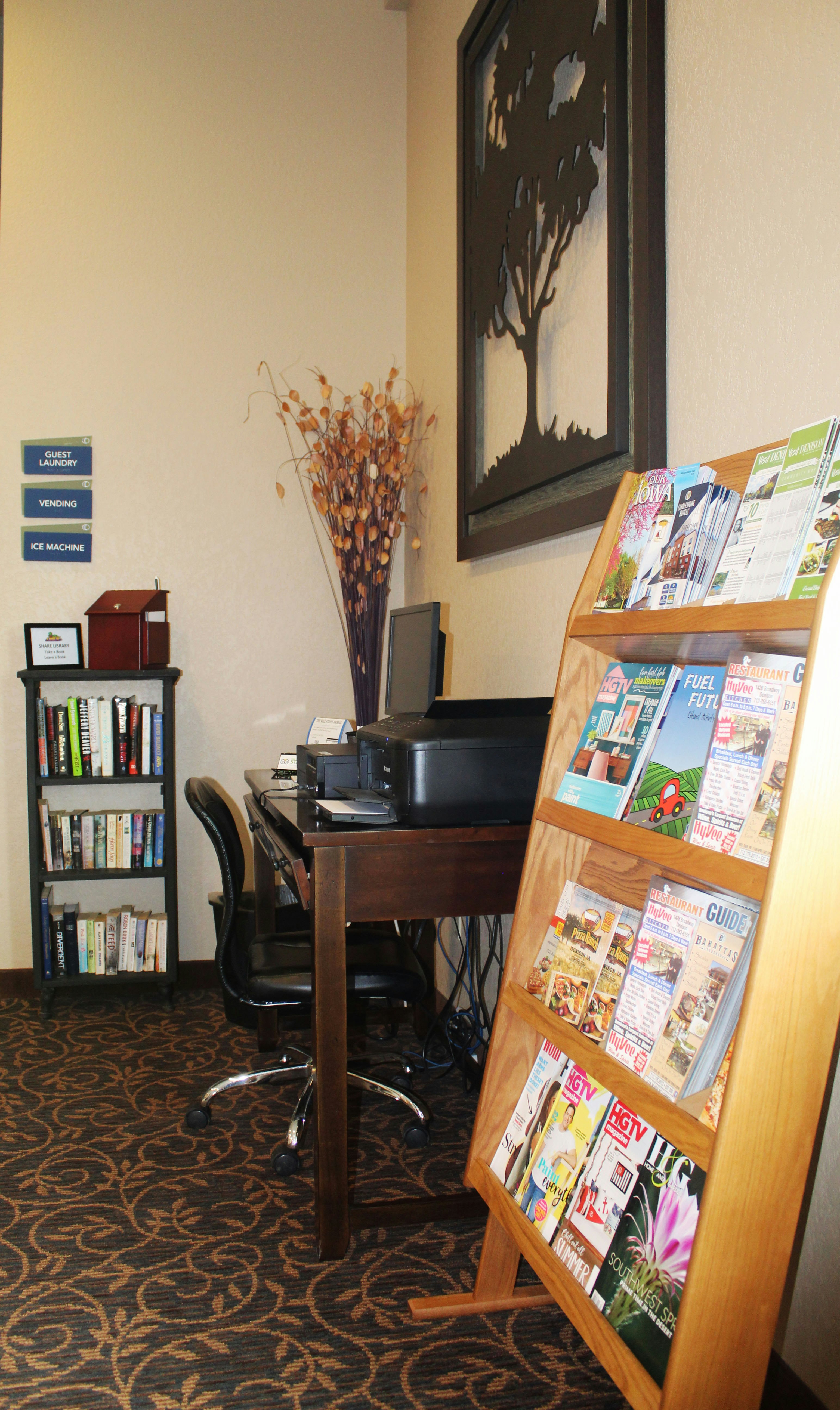Boulders Inn Amp Suites Oak Ridge 5/50