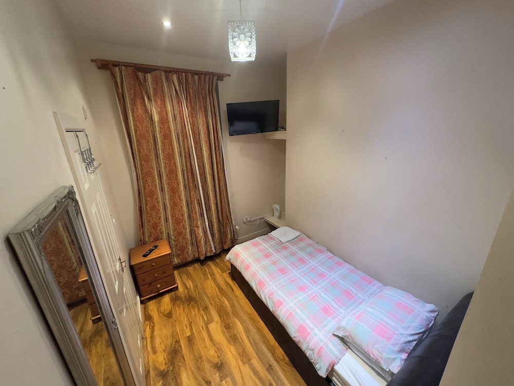 Dharma Lodge 15/47