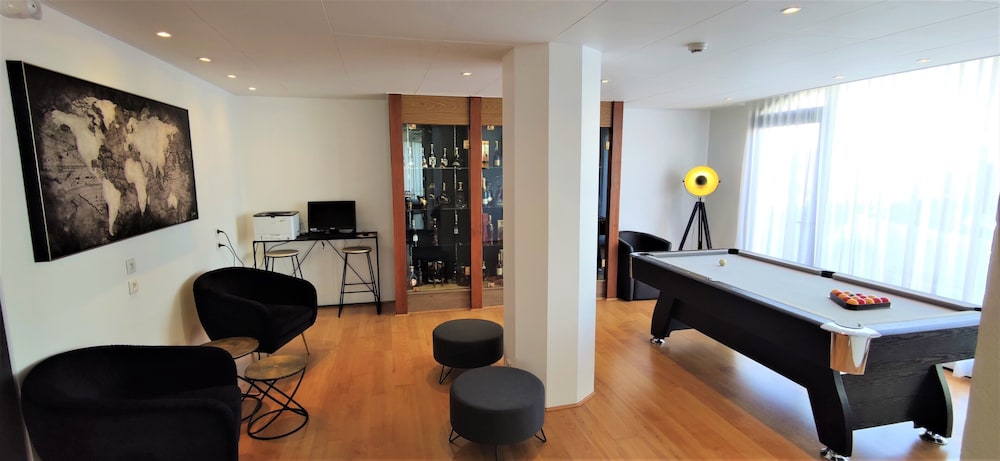 INTER-HOTEL LE VALOIS 25/50