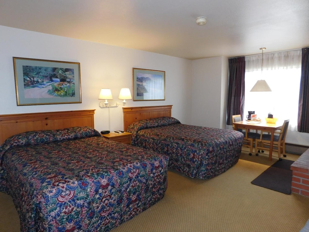 Pacific Gardens Inn 31/64