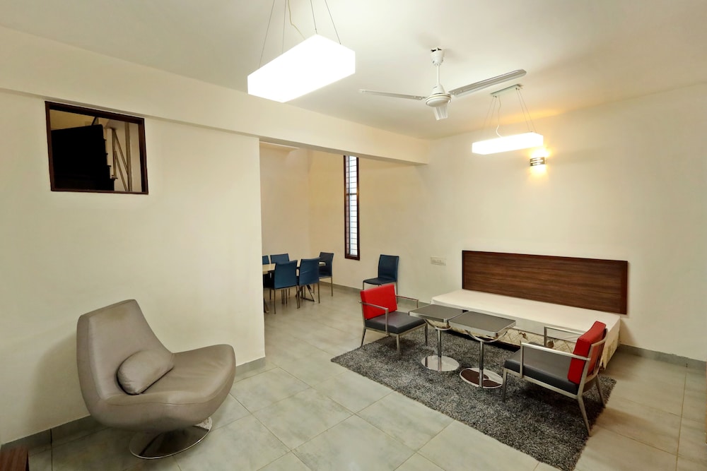 Humming Bird Resort 28/50